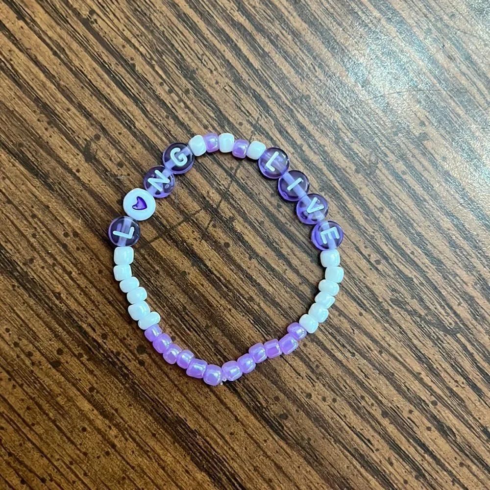 Taylor Swift Friendship Bracelet